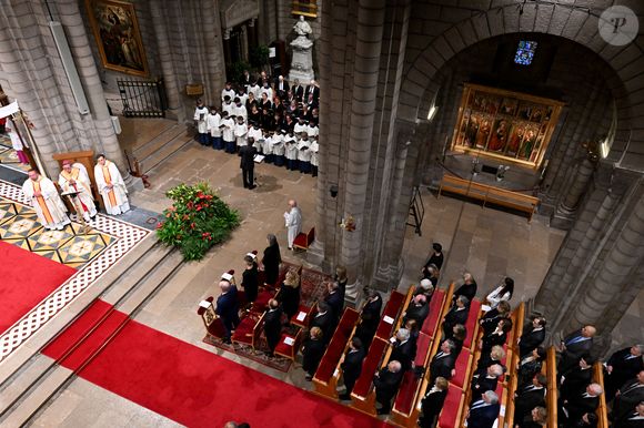 La famille princière monégasque a assisté à la messe pontificale en hommage au pape François, célébrée en la Cathédrale de Monaco par Monseigneur Dominique-Marie David, le 22 avril 2025.
© Bruno Bebert / Bestimage