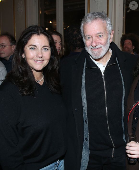 Malgré ces longues histoires d'amour, le comédien ne s'est jamais marié.

Exclusif - Cristiana Reali et Francis Huster - Cocktail au Théâtre du Gymnase à la suite de la Première soirée de la Pièce " En thérapie ". Paris, France, le 17 Janvier 2026.

© Bertrand Rindoff / Bestimage