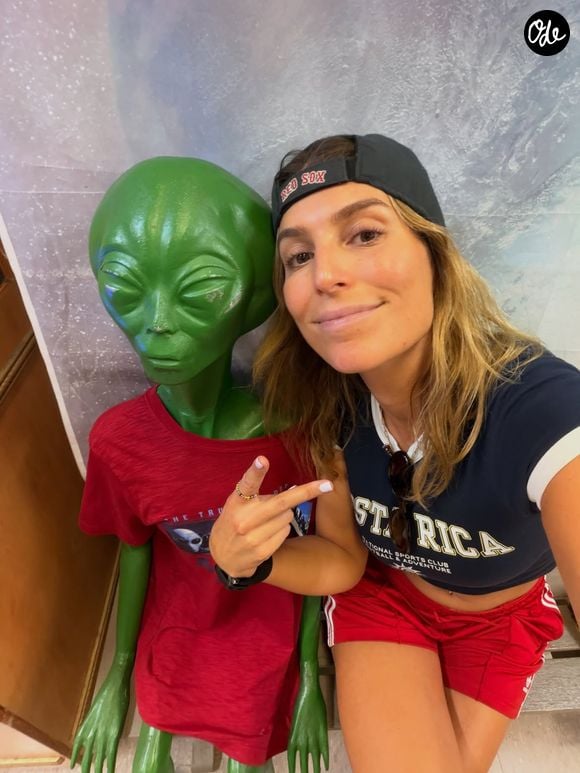 Sur Instagram, l'ancienne Miss France a partagé des images de son séjour entre grands espaces, roller, canoë et moments de détente.

Extrait du compte Instagram de Laury Thilleman.

© Instagram / Laury Thilleman