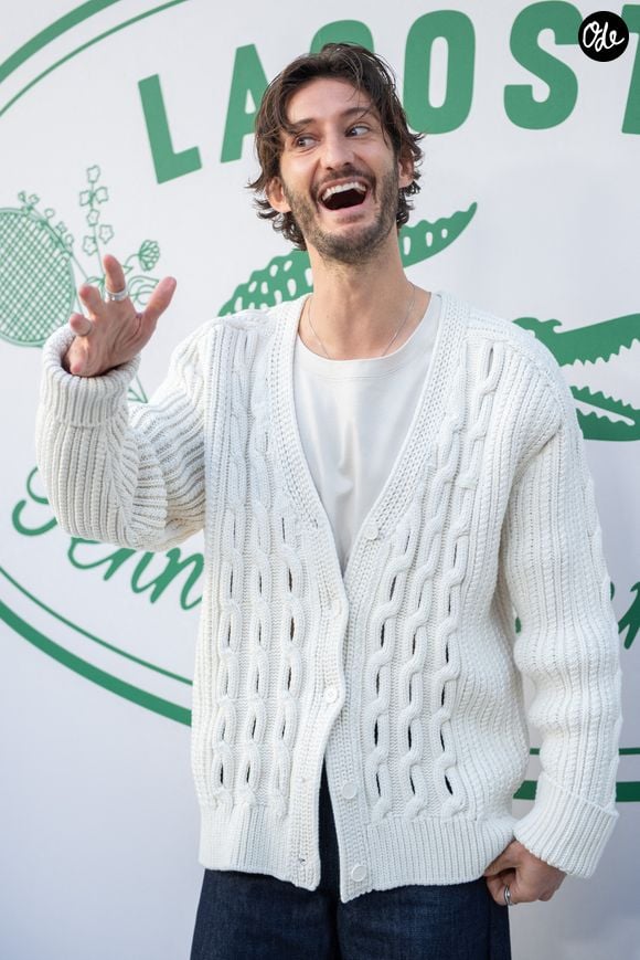 Pierre Niney assistant au défilé Lacoste Femme Printemps-Été 2026 dans le cadre de la Fashion Week de Paris, à Paris, en France, le 5 octobre 2025. Photo : Aurore Marechal/ABACAPRESS.COM
