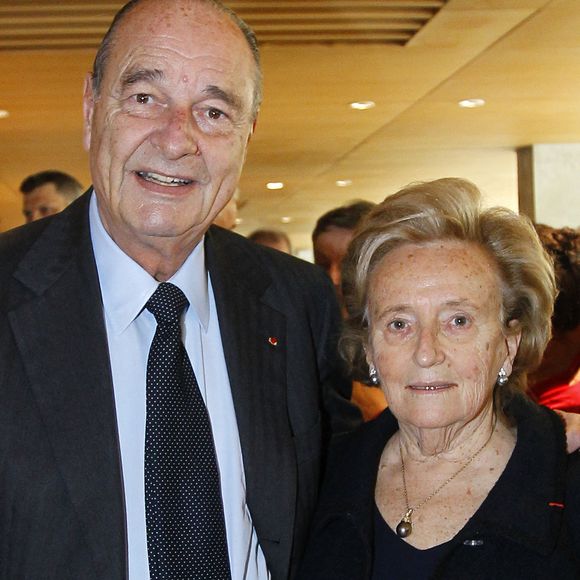 France L'ancien président Jacques Chirac et son épouse Bernadette dévoilent l'exposition Christian Dior au musée Jacques Chirac, dans son village natal de Sarran, en France, le 20 mars 2010. Photo by Patrick Bernard/ABACAPRESS.COM