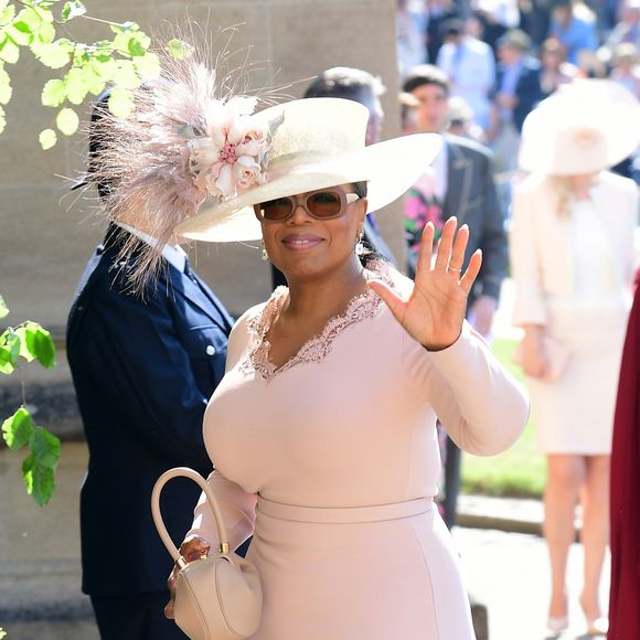 Oprah Winfrey à la chapelle St. George pour le mariage du prince Harry et de Meghan Markle au château de Windsor, Royaume Uni, le 19 mai 2018.