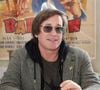 Il imagine un documentaire composé d’images fortes, à l’image de celui consacré au retour d’Elvis Presley en 1968 qu’admirait particulièrement sa mère.

Thomas Dutronc - 30ème Journées Nationales du Livre et du Vin à Saumur le 11 avril 2026. © Jack Tribeca / Bestimage