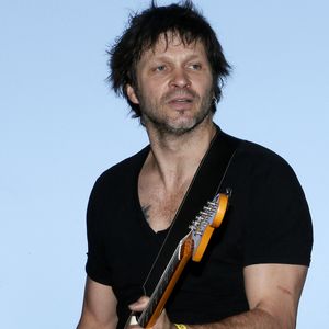 la nuit du drame est évoquée dans les détails, tout comme les blessures de l'actrice. Les témoignages sont puissants.

Bertrand Cantat se produit avec son groupe Detroit lors d'un concert Eurock Ecologie en soutien à Ecologist party Europe Ecologie-Les Verts à Bordeaux, ouest de la France, le 17 mai 2014. Photo by Patrick Bernard/ABACAPRESS.COM