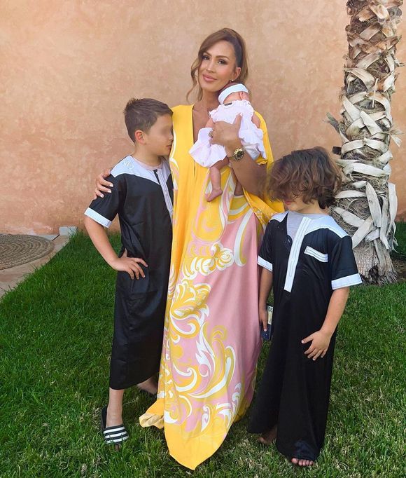 Vitaa en famille avec ses 3 enfants, Liham, Adam et Noa, nés de son couple avec Hicham Bendaoud Instagram