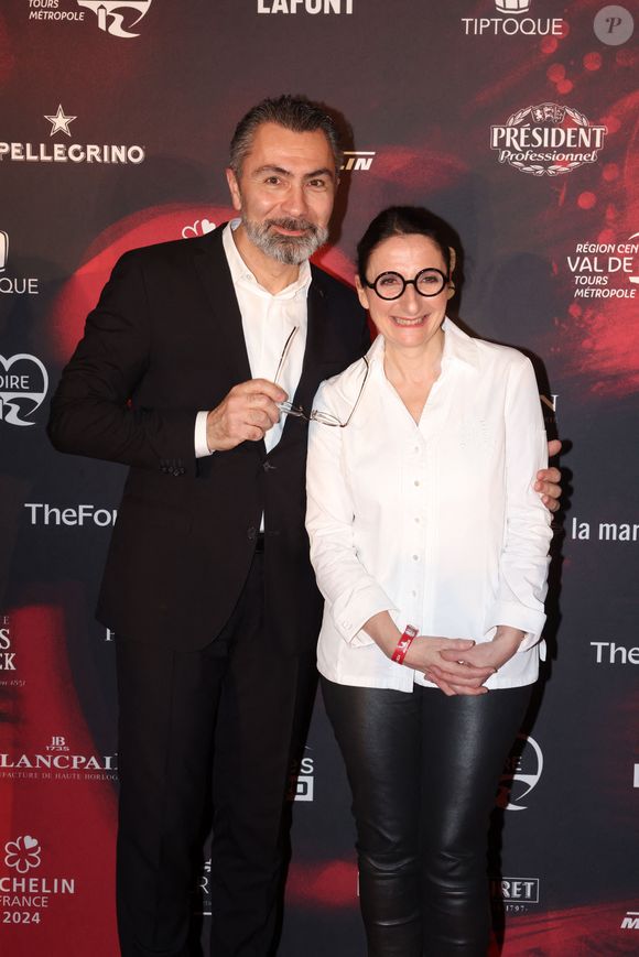 La Cheffe Anne-Sophie Pic "Restaurant Pic" à Valence et son mari David Sinapian, Président Directeur Général du Groupe Pic et Président des Grandes Tables du Monde. - Photocall de la cérémonie de remise des Etoiles du Guide Michelin au Palais des Congrès de Tours le 19 mars 2024. © Jean-Marc Lhomer/Bestimage