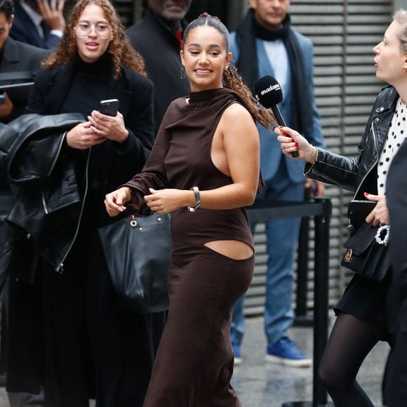 Lena Situations (Lena Mahfouf) - Arrivées au défilé de mode Femmes Printemps/Été 2025 "Courrèges" lors de la fashion week de Paris. Le 25 septembre 2024 © Christophe Clovis / Bestimage