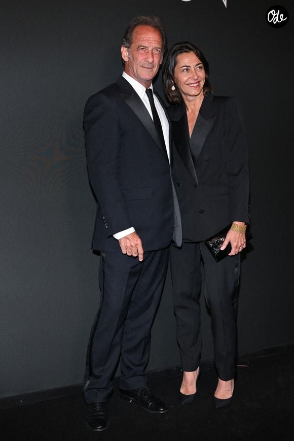 parrainent cette association.

Vincent Lindon et Cécile Duffau lors de la séance photo des Kering Women In Motion Awards, dans le cadre du 75e Festival de Cannes, à Cannes, en France, le 22 mai 2022. Photo de Julien Reynaud/APS-Medias/ABACAPRESSS.COM
