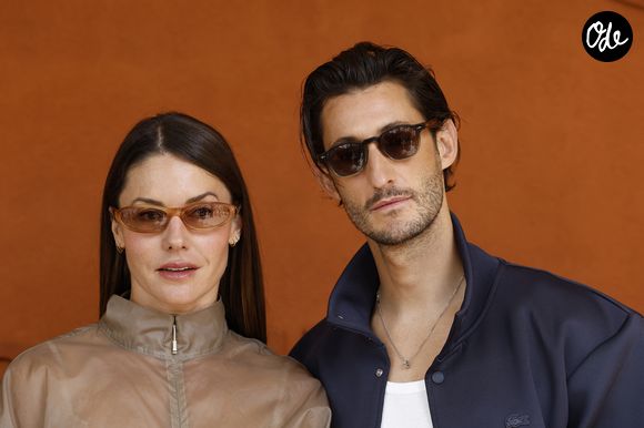 Aucun doute, la mode était au rendez-vous pour cette finale de Roland-Garros.

Pierre Niney et sa compagne Natasha Andrews lors des Internationaux de France de Tennis de Roland Garros 2026, à Paris, France, le 7 juin 2026. © Jacovides-Moreau/Bestimage