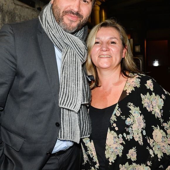 Bruce Toussaint a donc avoué qu'il était jaloux

Bruce Toussaint et sa femme Catherine - Générale de la pièce "L'heureux élu",  une comédie de Eric Assous au Théâtre de la Madeleine à Paris le 24 octobre 2016. © Coadic Guirec/Bestimage