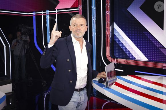 Exclusif - Eric Naulleau, sur le plateau de l’émission « Pascale, Eric, Yann et les autres » présentée par P. de la Tour du Pin et diffusée en direct sur C8, Paris, France, le 03 septembre 2024. © Jack Tribeca / Bestimage