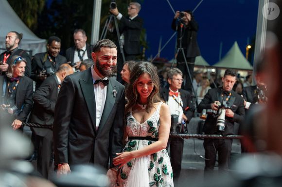 Karim Benzema et sa compagne Lyna Khoudri lors de la montée des marches du film « 13 jours 13 nuits » lors du 78ème Festival International du Film de Cannes. Le 23 mai 2025
© Jacovides-Moreau / Bestimage