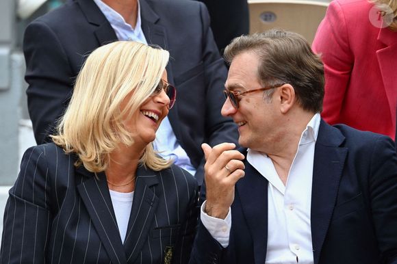 L'enfant de l'animatrice et du musicien, Elliott, est moins musicien que ses frère et soeur

Laurence Ferrari et Renaud Capuçon sont vus dans les gradins de Roland Garros le 07 juin 2025 à Paris, France. Photo by ABACAPRESS.COM
