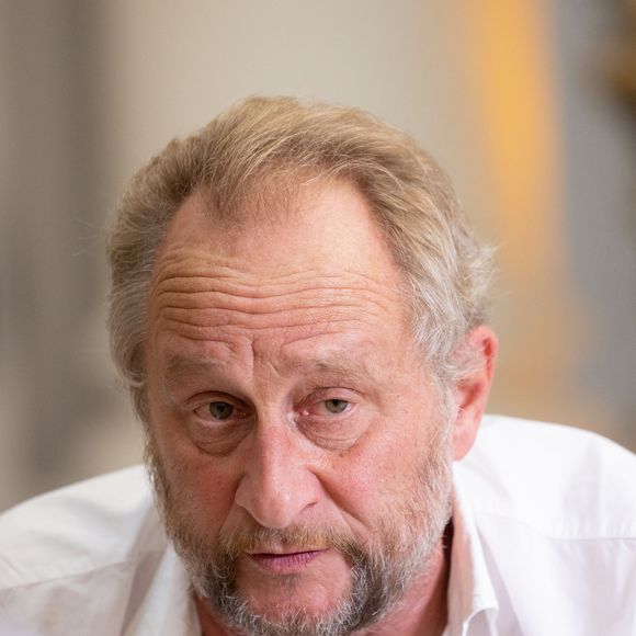 Benoit Poelvoorde - Rendez-vous avec les acteurs du film "Couleurs de l'incendie" à l'hôtel Negresco à Nice pour la 4ème édition du festival Cinéroman le 5 octobre 2022.

© Olivier Huitel / Bestimage