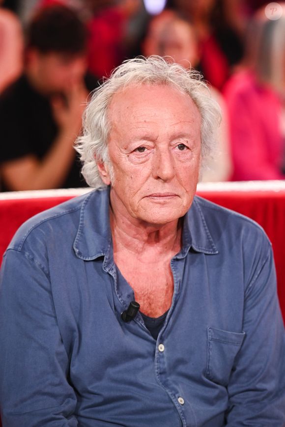 Le compositeur raconte sa rencontre avec Gilbert Montagné et l’admiration immédiate qu’il a eue pour lui.

Didier Barbelivien lors de l'enregistrement de l'émission Vivement Dimanche, au studio Rive gauche, à Paris, France, le 22 octobre 2025, présentée par M.Drucker, diffusée sur France 3 le 16 novembre 2025. © Guillaume Gaffiot/Bestimage