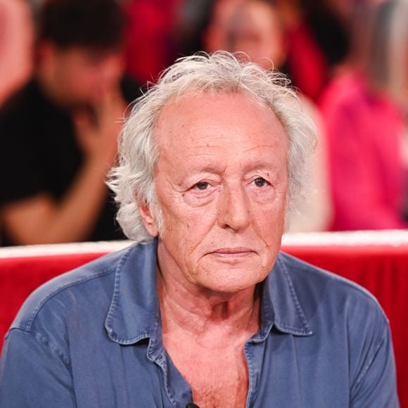 Le compositeur raconte sa rencontre avec Gilbert Montagné et l’admiration immédiate qu’il a eue pour lui.

Didier Barbelivien lors de l'enregistrement de l'émission Vivement Dimanche, au studio Rive gauche, à Paris, France, le 22 octobre 2025, présentée par M.Drucker, diffusée sur France 3 le 16 novembre 2025. © Guillaume Gaffiot/Bestimage