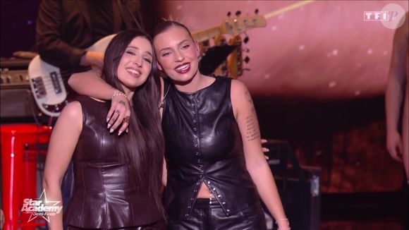 Ce sont Ambre et Léa qui s'affonteront en finale.

Ambre et Léa dans la Star Academy. Capture TF1
