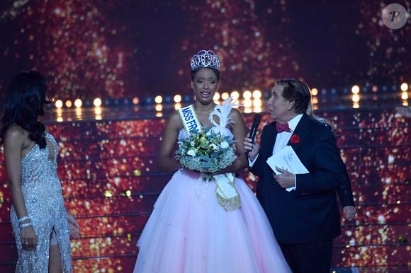 Miss France 2025, sur TF1           Crédits : Pierre Billard/sipa press via Bestimage