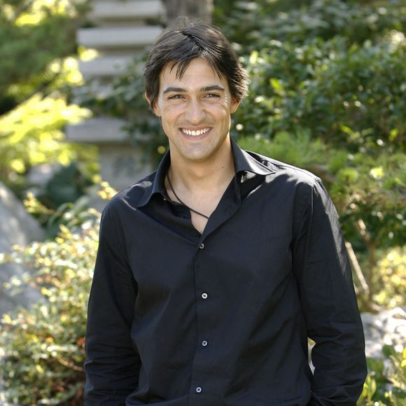 L'acteur français Jean Pascal Lacoste de la série télévisée française 'Section de Recherches' pose dans le Jardin Japonais lors du 46ème Festival de Télévision de Monte Carlo à Monaco le 30 juin 2006. Photo par Marco Piovanotto/ABACAPRESS.COM