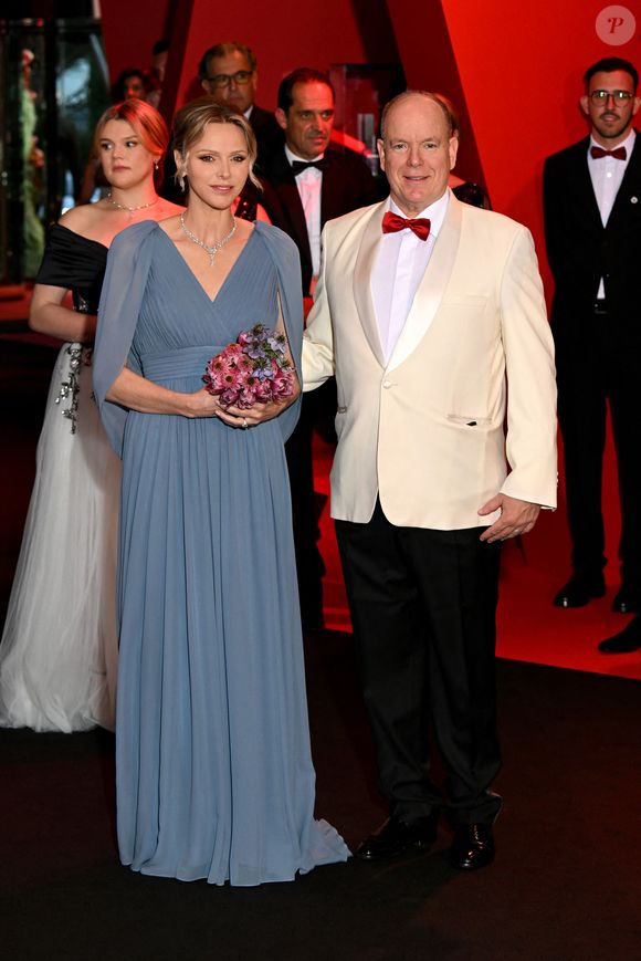 Le prince Albert II de Monaco et la princesse Charlene - 76ème Bal de la Croix Rouge dans la salle des Etoiles à Monaco le 12 juillet 2025. © Bruno Bebert/Bestimage
