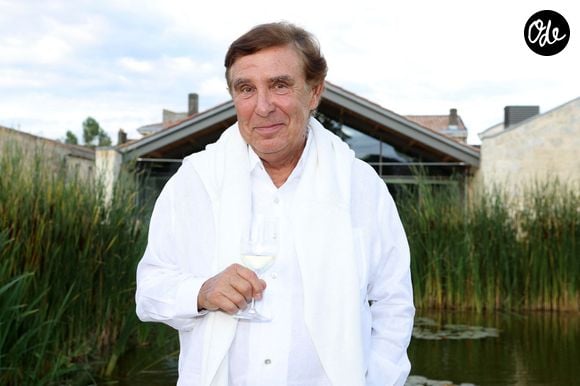 Jean-Pierre Foucault au Château Duhart-Milon à Pauillac en Gironde, le 11 juillet 2024. - Festival International du Film en Médoc " Les Vendanges du 7ème Art" à Pauillac. © Jean-© Marc Lhomer/Bestimage