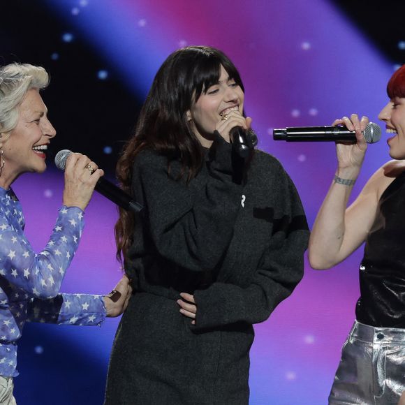 Comme en 2024, de nombreuses stars ont répondu à l'appel, comme Lio.

Exclusif - Lio, Marguerite Dedeyan, Jennifer Ayache lors de l'enregistrement de l'émission "Nos voix pour toutes" au profit de la Fondation des femmes à l’Adidas Arena diffusée sur TMC le 25 novembre 2025, à Paris, France, le 19 novembre 2025. © Guirec-Moreau/Bestimage