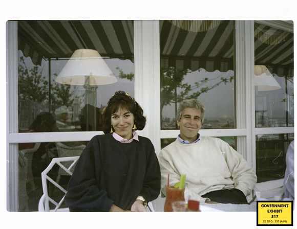Archive - Ghislaine Maxwell et Jeffrey Epstein © US Attorney Office via Zuma Press/Bestimage
