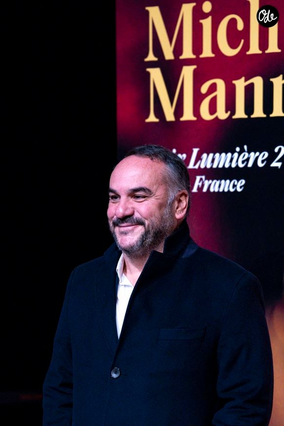 François Xavier Demaison assiste à la cérémonie du Prix Lumière 2025 remis à Michael Mann lors du Festival Lumière 2025 à Lyon le 17/10/2025. © Sandrine Thesillat/PsNewZ/Bestimage