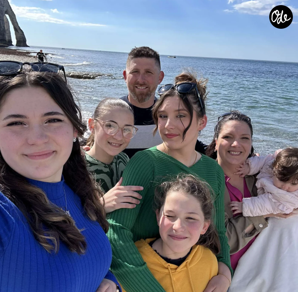 Déjà satisfaite des premiers résultats, elle souhaite désormais perdre 15 kilos supplémentaires afin d'atteindre son objectif de 55 kilos pour 1,59 m.

© Instagram / famille_lecossais_tf1