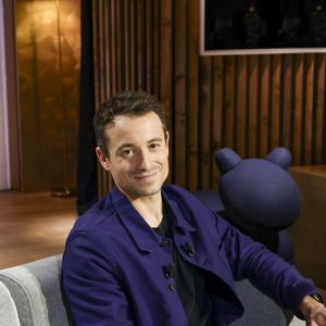 Hugo Clément sur plateau de l'émission "Animalement Vôtre" présentée par B.Montiel et diffusée le 1er février 2026 sur France 3, à Paris, France, le 3 décembre 2025. © Jack Tribeca/Bestimage