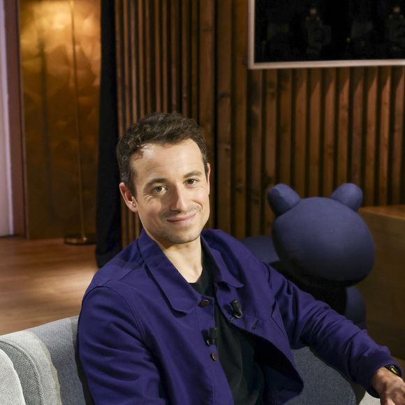 Hugo Clément sur plateau de l'émission "Animalement Vôtre" présentée par B.Montiel et diffusée le 1er février 2026 sur France 3, à Paris, France, le 3 décembre 2025. © Jack Tribeca/Bestimage