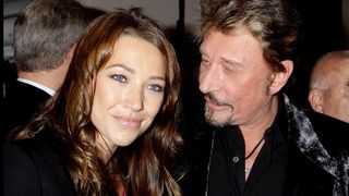 Laura Smet rejoint le biopic consacré à son père Johnny Hallyday : elle va incarner une figure importante de la vie du chanteur