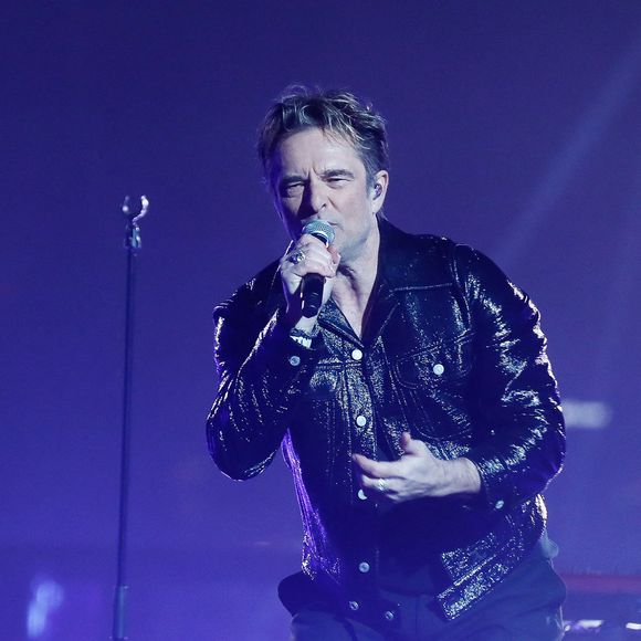 David Hallyday lors de l’émission "La grande soirée du 31 décembre de Paris" diffusée sur France 2 sur les Champs-Elysées à Paris, France, le 31 décembre 2024.  © Clovis-Tribeca/Bestimage