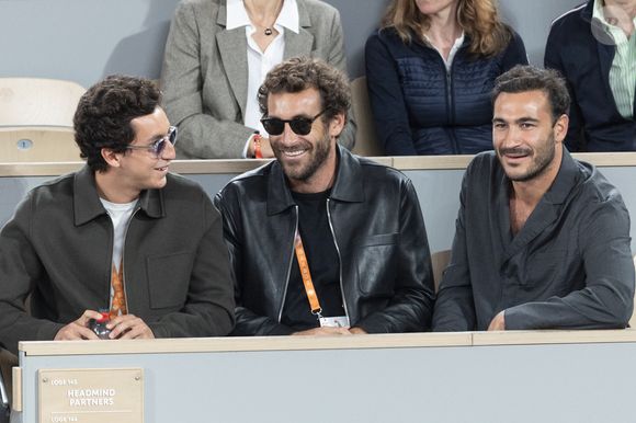 Louis Kretz, Martin Kretz et Valentin Kretz dans les tribunes lors des Internationaux de France de Tennis de Roland Garros 2025, à Paris, France, le 5 juin 2025. © Jacovides-Moreau/Bestimage