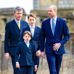 Il marchera ainsi dans les pas de son père, le prince William, et de son oncle, le prince Harry.
La famille royale arrive à la messe de Pâques en la chapelle St Geroge à Windsor.
© Bestimage
