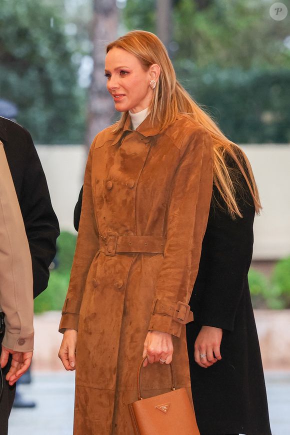 Le prince Albert II de Monaco, La princesse Charlène de Monaco, La princesse Stéphanie de Monaco, Camille Gottlieb lors du spectacle Monaco sous les Etoiles, sous le chapiteau de Fontvieille à Monaco, le 22 décembre 2025. 
© Claudia Albuquerque / Bestimage