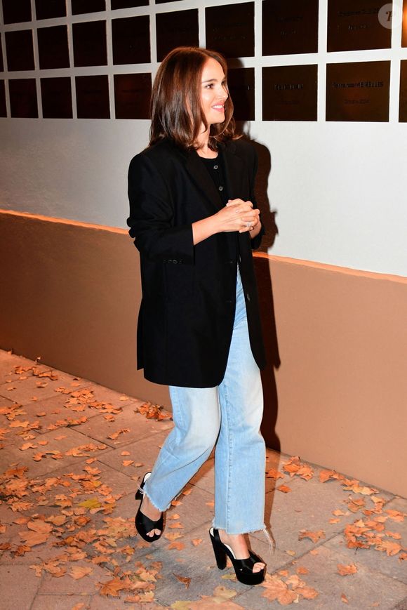 Natalie Portman dévoile sa plaque avec son nom sur le mur de l'Institut Lumière dans le cadre du Festival Lumière de Lyon, mardi 14 octobre 2025. @Romain Doucelin / Bestimage