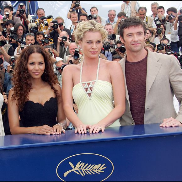 C'est l'annonce du jour ! 

Fameke Janssen, Halle Berry, Rebecca Romijn et Hugh Jackman au 59eme festival de Cannes en 2006