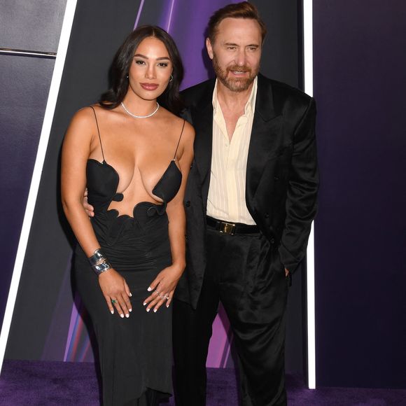 Il a en effet accueilli son quatrième enfant, un bébé nommé Skyler, fruit de son amour avec Jessica Ledon.

 Jessica Ledon et David Guetta aux 2025 American Music Awards au Fontainebleau Las Vegas le 26 mai 2025 à Las Vegas, Nevada.  
Photo Press Service / BESTIMAGE