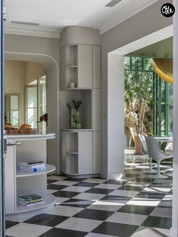 Cindy Poumeyrol, révélée dans "Koh-Lanta", s'offre une nouvelle maison.