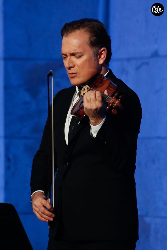 Renaud Capuçon - Emission "Le concert pour la paix" sur les Champs-Elysées à Paris, retransmis en direct sur France 2, le 8 mai 2025. 

© Christophe Clovis - Pierre Perusseau / Bestimage