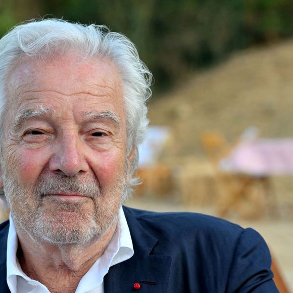 Pierre Arditi prend la défense d'Alain Souchon !

Pierre Arditi durant la soirée d'ouverture de la troisième édition des Théâtrales d'Eze à l'oppidum du Col d'Eze © Bruno Bebert / Bestimage