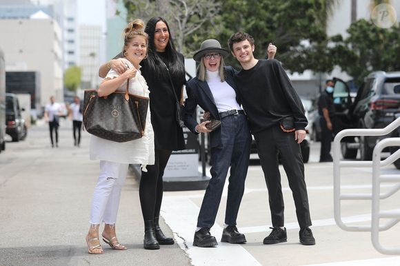 Exclusif - Diane Keaton avec son fils Duke sur Rodeo Drive à Los Angeles, le 28 juillet 2022.
Backgrid USA / Bestimage