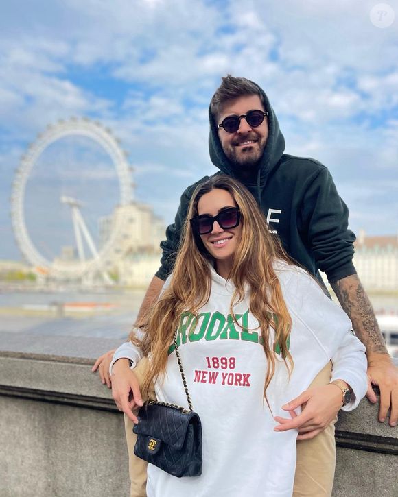 Antonin Portal, connu pour sa participation aux "Marseillais", et Barbara Morel, ancienne Miss, ont célébré leur mariage.