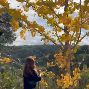 Karine Le Marchand dévoile de nouvelles images de sa superbe maison dans le Sud.