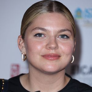 Et Louane a trouvé la solution parfaite pour rester dans la magie du moment.

Louane Emera assiste à la 6e cérémonie "Action Enfance Fait Son Cinema" au Grand Rex le 12 juin 2023 à Paris, France. Photo par Jerome Dominé/ABACAPRESS.COM