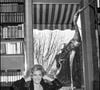 La demeure, reconnaissable à son architecture et à son emplacement privilégié, témoigne encore aujourd’hui de son goût pour les lieux intimes et préservés. 

Archives - Dalida en rendez-vous chez elle. Crédits : AGENCE / BESTIMAGE