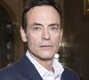 Revenu s'isoler à Douchy pour l'écriture d'une pièce de théâtre, Anthony Delon s'est concocté un déjeuner des plus copieux avec une belle pièce de viande qu'il a découpée devant les convives

Anthony Delon - Photocall pour les 130 ans de Berluti lors de la Fashion Week à Paris. © Olivier Borde /Bestimage