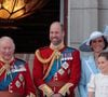 Kate et William, les parents de George, Charlotte et Louis, ne souhaitaient pas voir leurs enfants évoluer dans le faste d'un palais et leur ont offert une vie de campagne...

La reine Camilla, le roi Charles III, le prince William de Galles, la princesse Catherine de Galles, la princesse Charlotte, le prince Louis et le prince George se tiennent sur le balcon du palais de Buckingham après la parade annuelle « Trooping the Colour », organisée en l'honneur de l'anniversaire du roi, à Horseguards Parade, le samedi 13 juin 2026. Photo : Hugo Philpott/Upi/Abaca