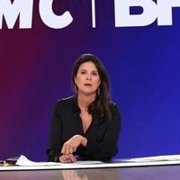 "En boule, allongée sous mon bureau" : Apolline de Malherbe évoque sa fatigue et ses horaires particuliers depuis qu'elle présente la matinale